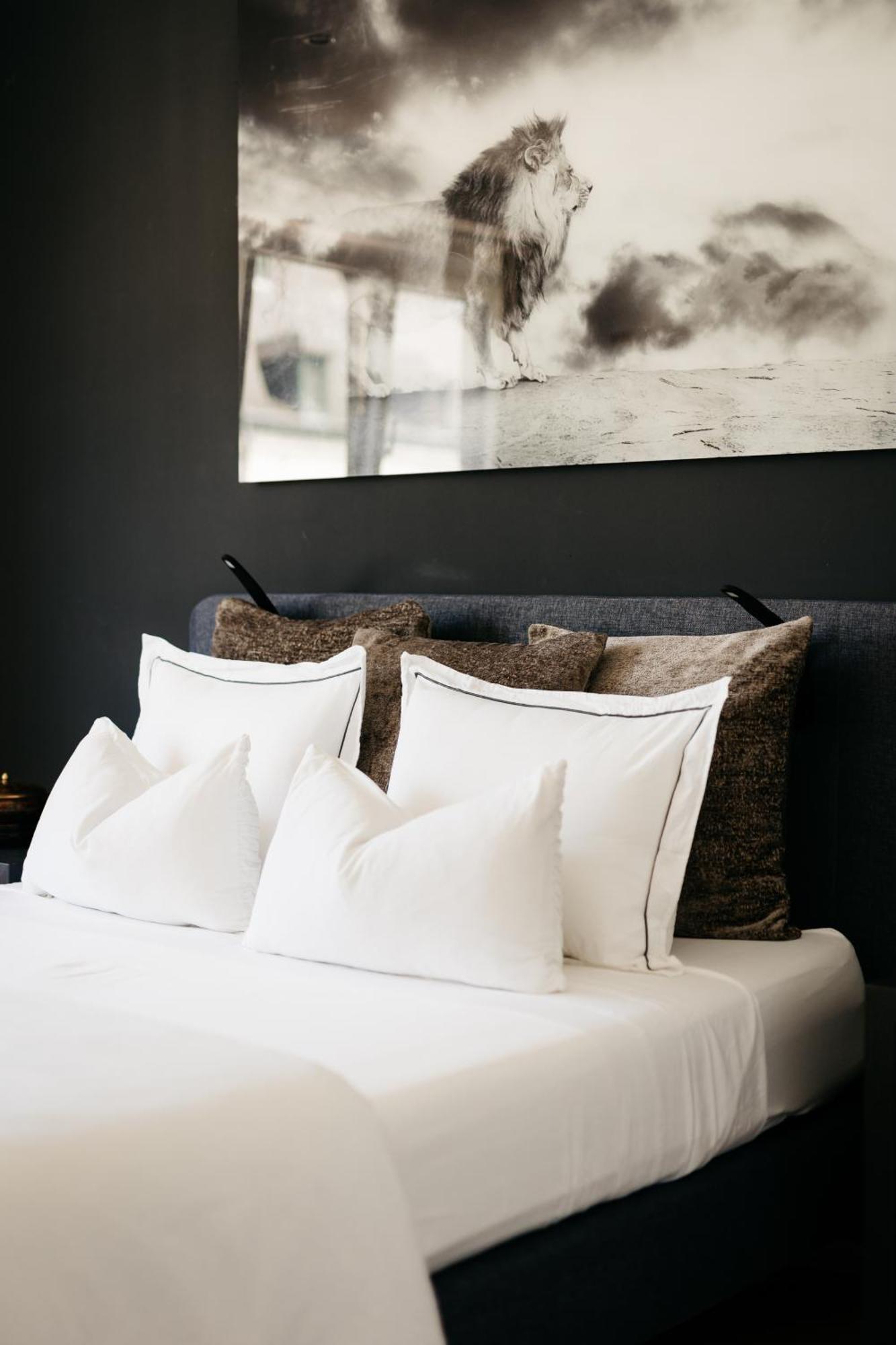 The Edgewater Suites - Park View Namur Eksteriør billede